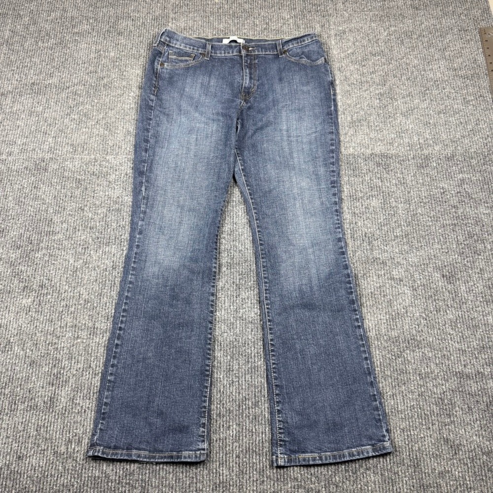 Levis 515 Boot Cut Jeans Womens 16 LONG/C Medium Wash Blue Denim Made in 2010